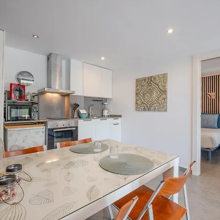 Flateli Montjuic Girona